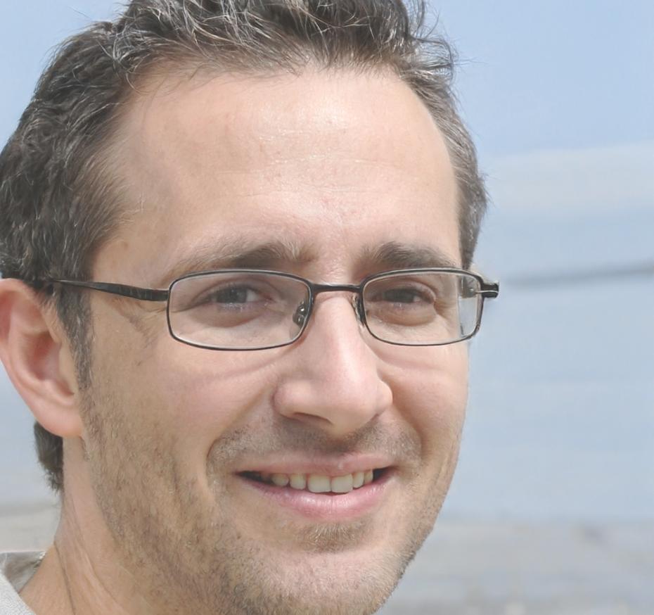 Marcus Blackwood - Remote Financial Planning Specialist